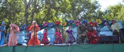 В Шилово на День молодёжи пили молоко вместо пива